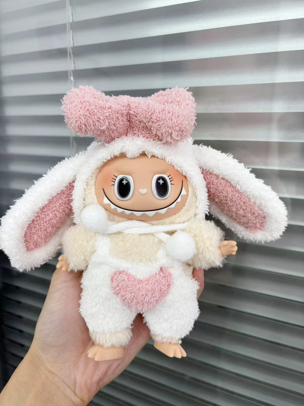 Customzied  La baby small size with outfit