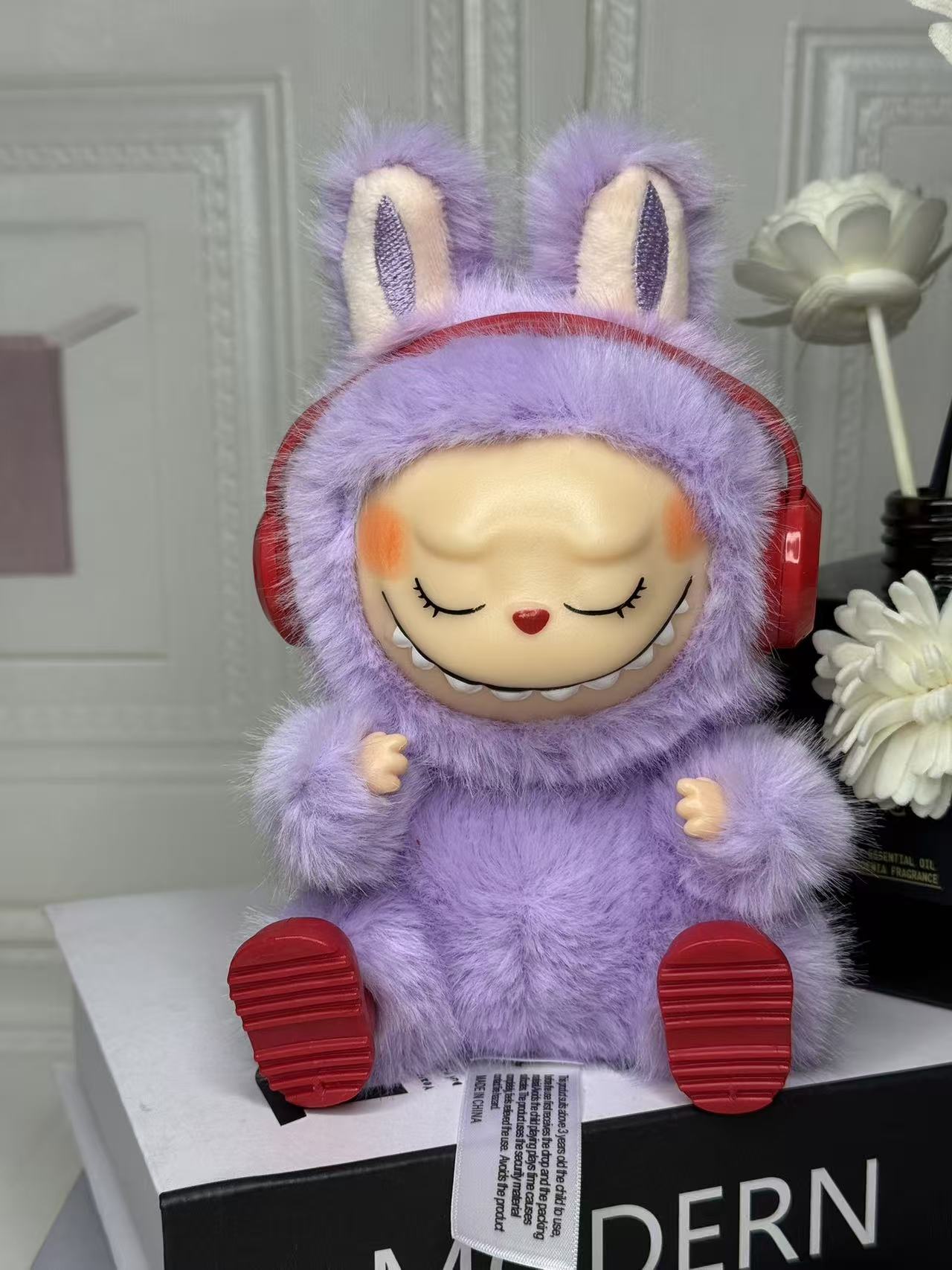 Earphone plush toy