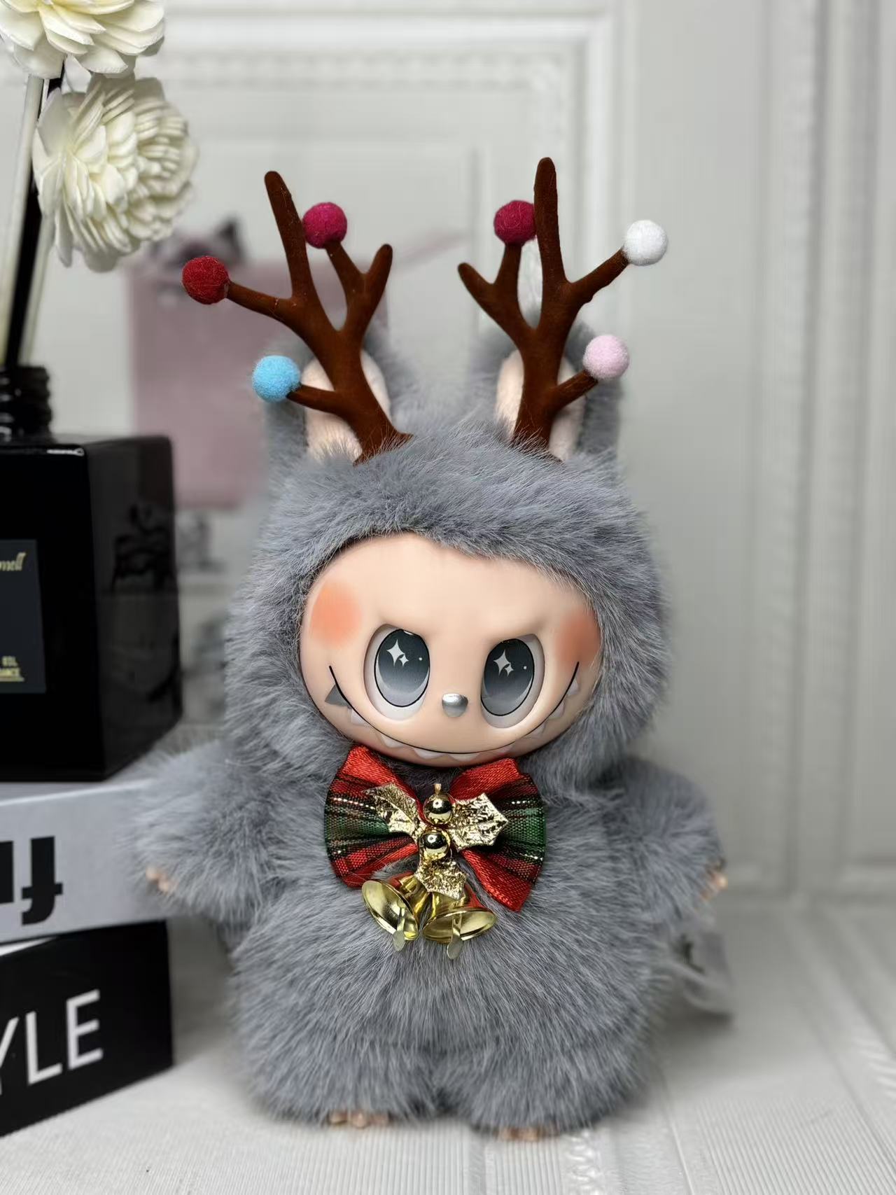 Christmas style plush toy