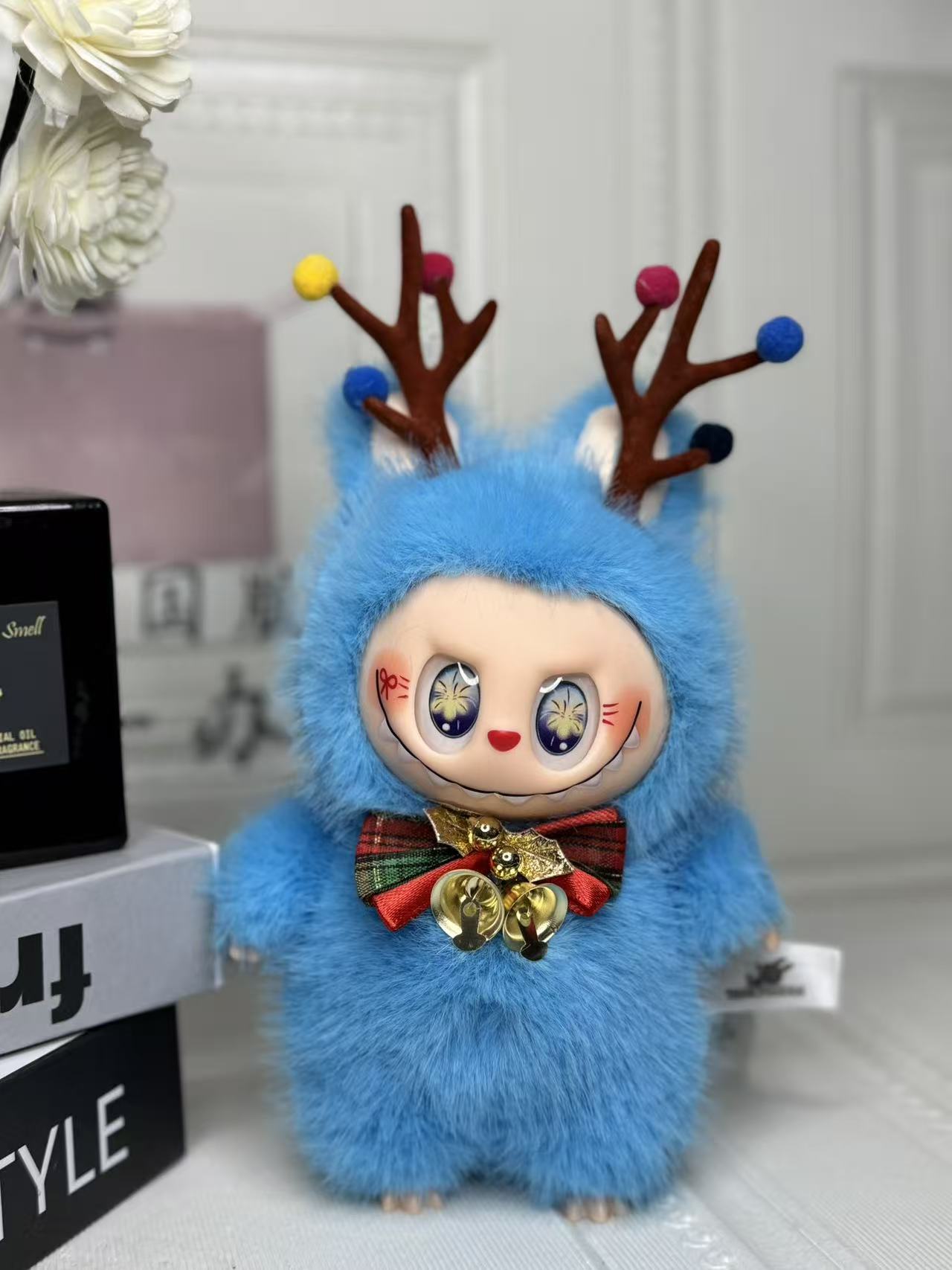 Christmas style plush toy