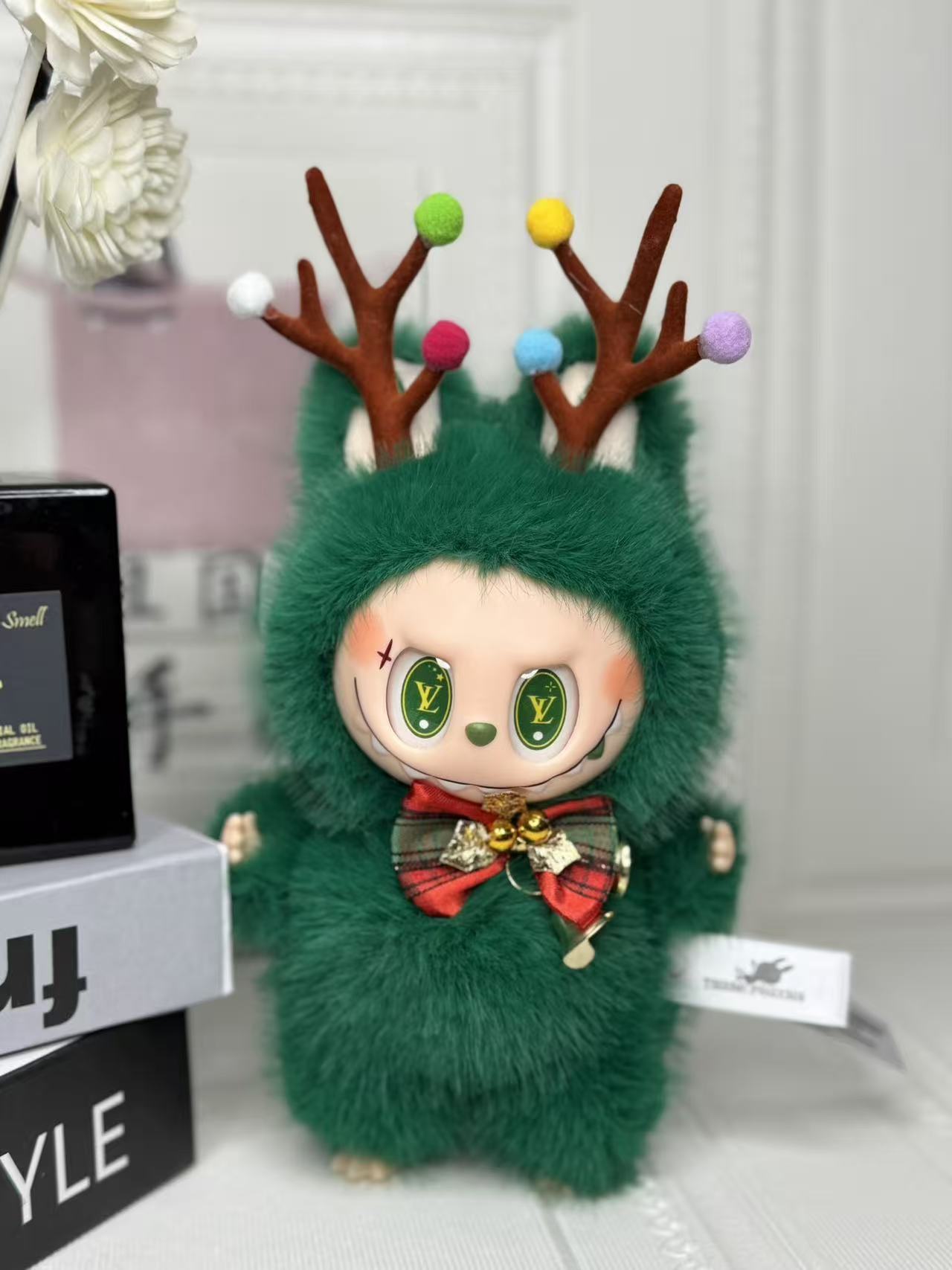 Christmas style plush toy