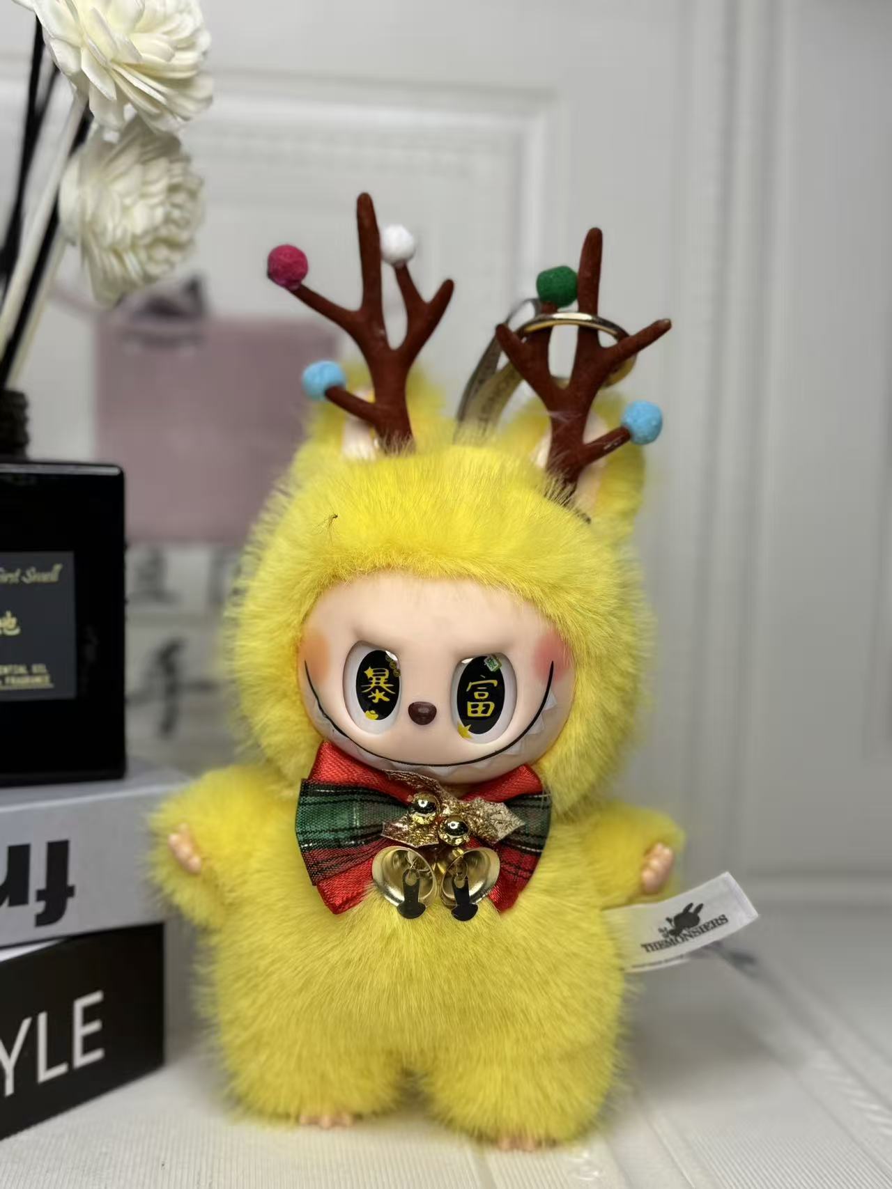Christmas style plush toy