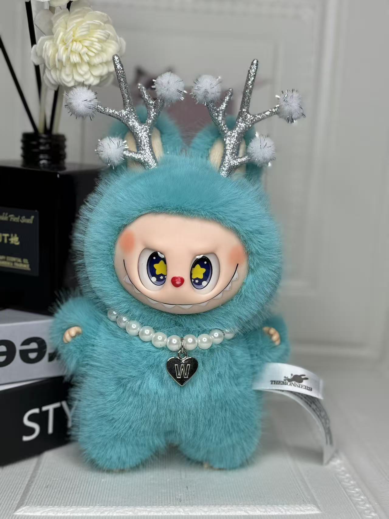 Christmas style plush toy