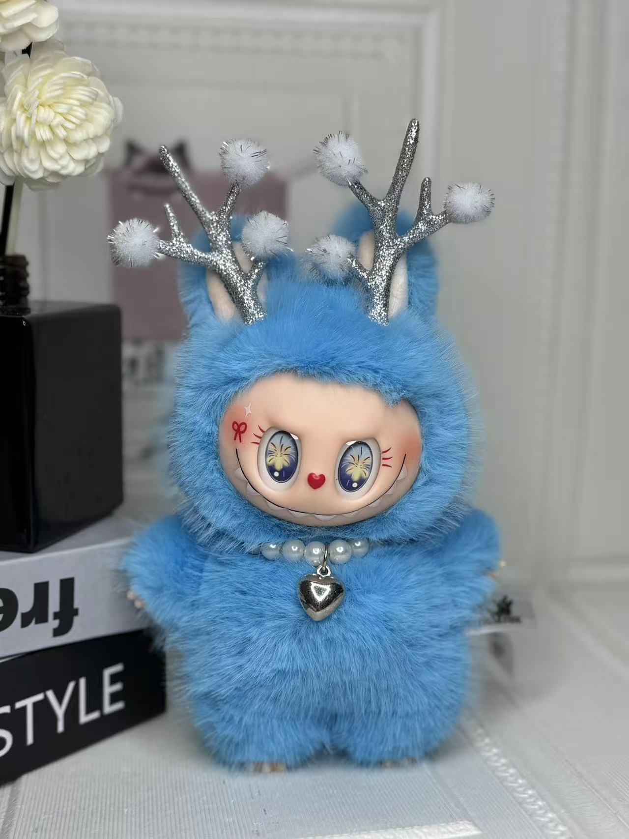 Christmas style plush toy