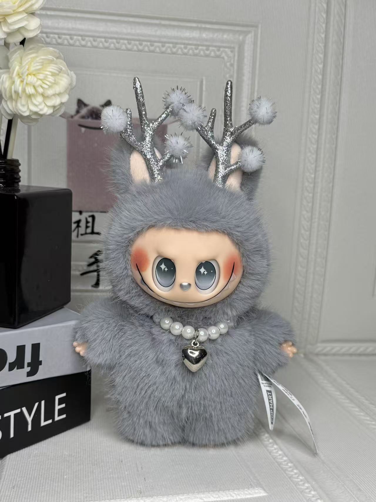 Christmas style plush toy