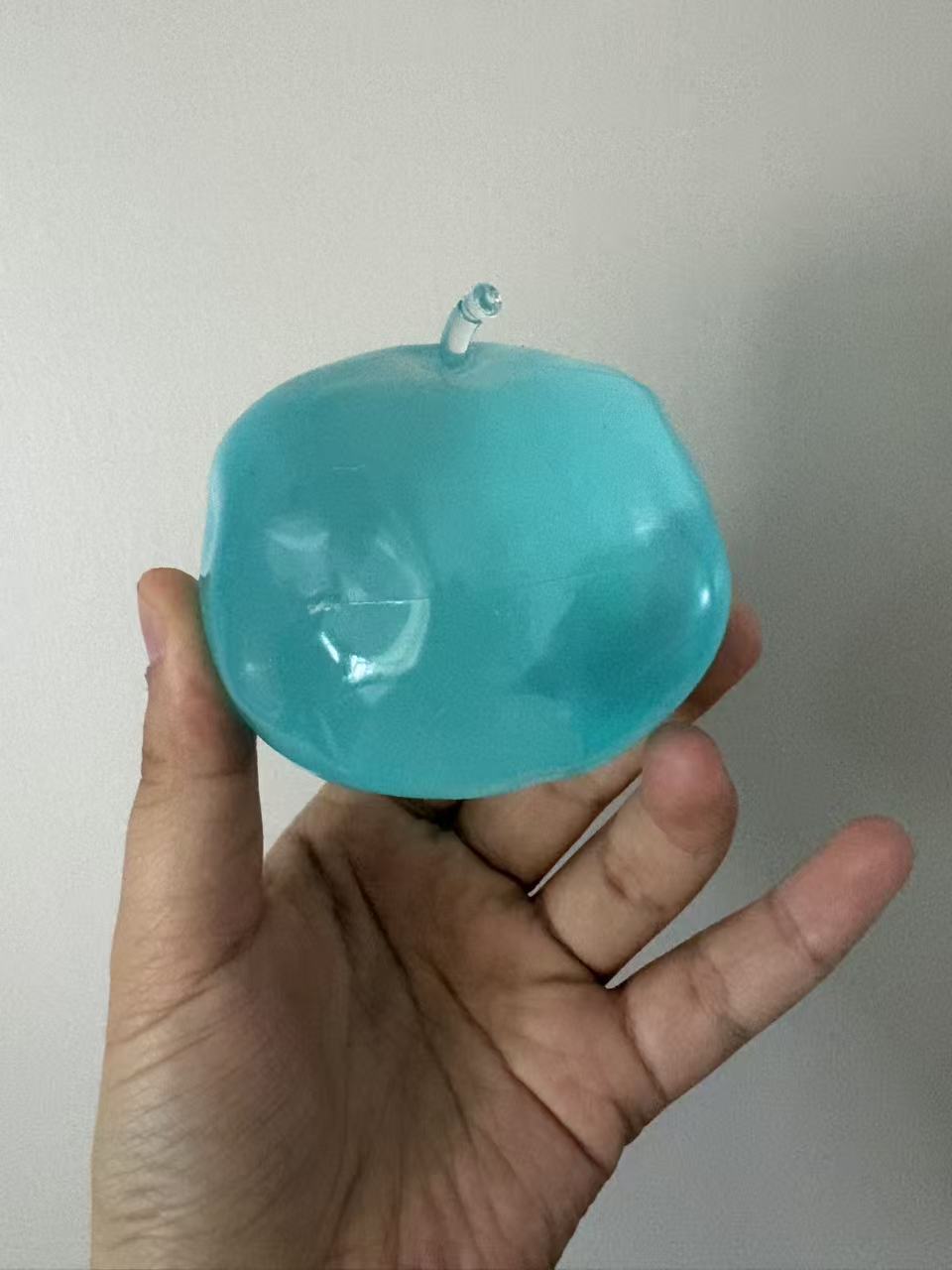 Apple Squishy wont rebounced back