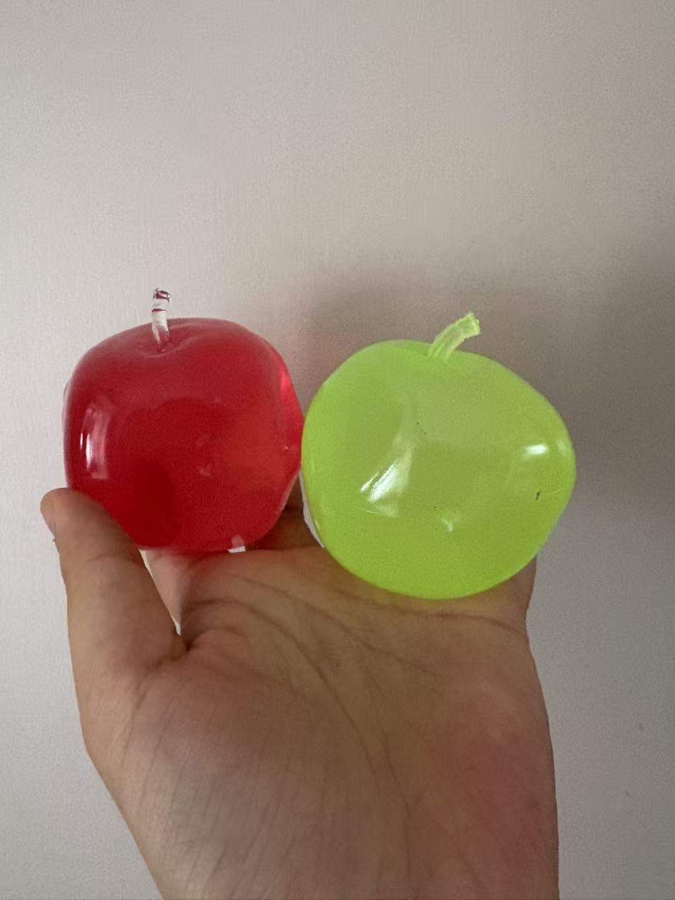 Apple Squishy wont rebounced back