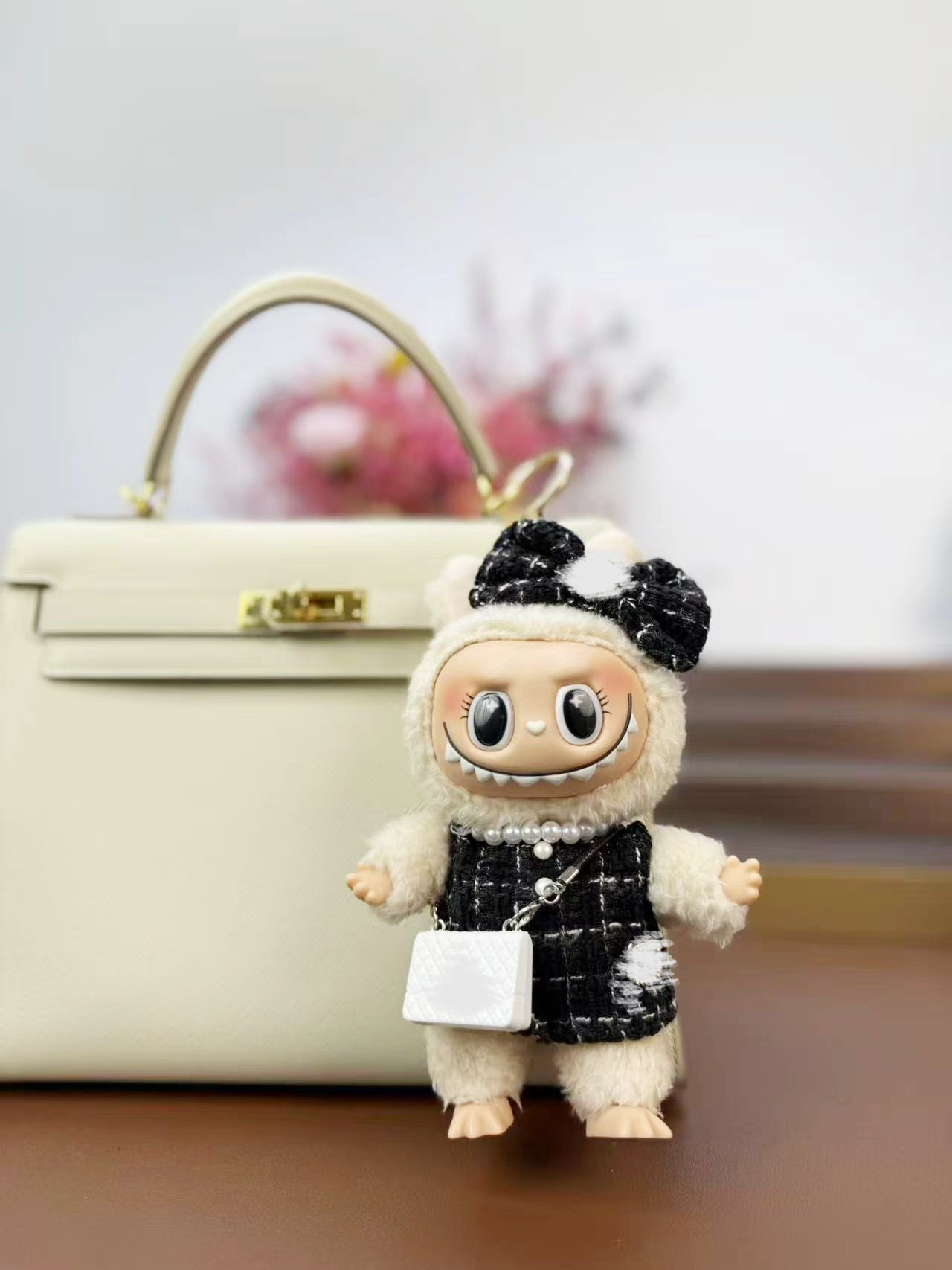 Customzied  La baby small size with outfit